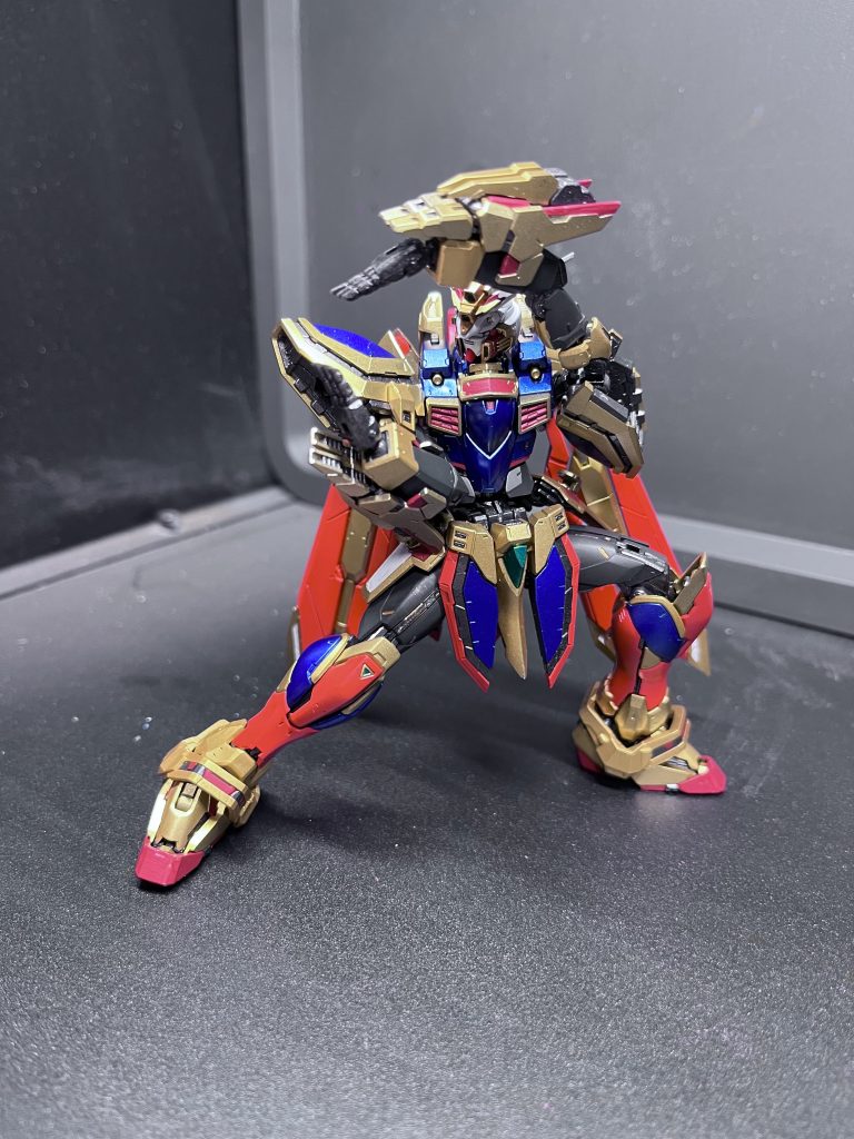 フレーム　ガイア:黒サフ→タミヤ:ガンメタル外装赤　ガイア:白サフ→ガイア:フレイムレッド外装青　ガイア:黒サフ→フィニッシャーズ:スパークリングブルー外装黒　ガイア:黒サフ→ガイア:ジャーマングレー外装金　ガイア:黒サフ→ガイア:スターブライトゴールド 