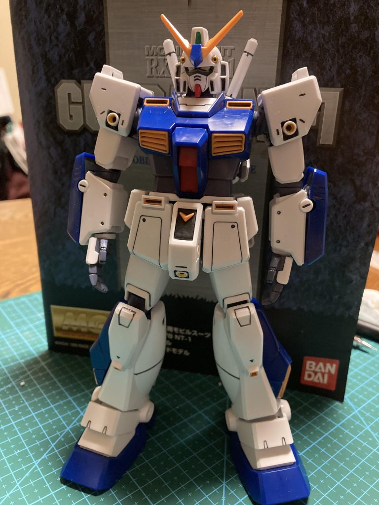 なにをどうするか、なにも分からないけどとにかく作りたい。スミ入れとかすればカッコいいんやろ?くらいの感じで作ってました。今だったら勿体無いとか思って作らなかったかも…