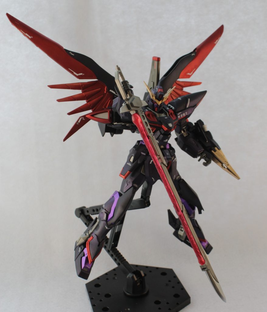 デスティニーの残像は散布されたミラージュコロイドを使っているとのことなので,ブリッツとデスティニーは相性がいいんじゃないかと考えてブリッツとデスティニーをミキシングしてみました・・・。 というのは後付けで,ただ単にブリッツにはデスティニーの羽根が似合いそうだなと思ったからです( ; ' - ' )