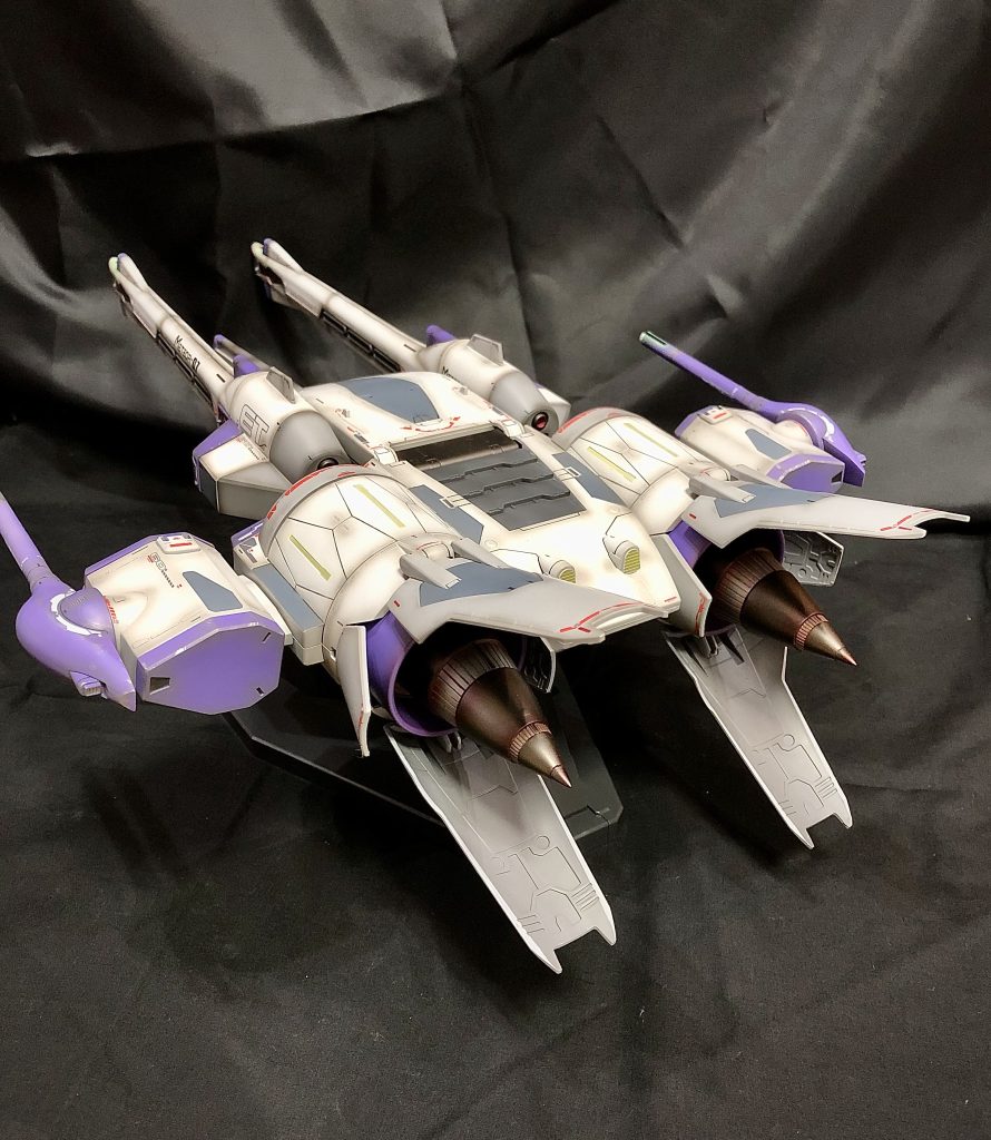 スラスターコーンは、シャープに改造。