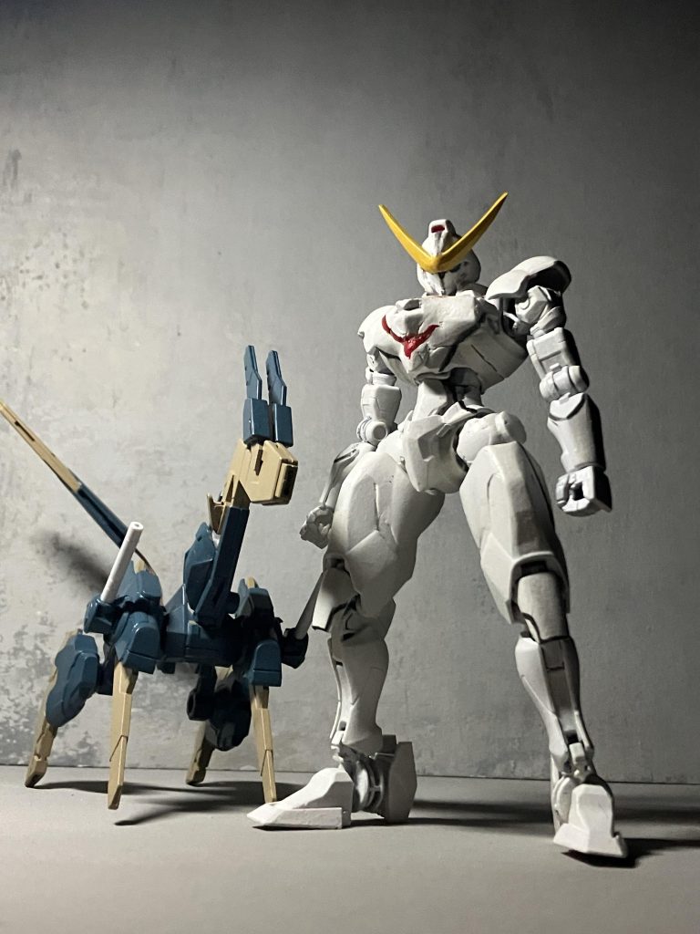 キャシャーンと言ったら相棒ブレンダーは外せない‼️そこでシールドビットとバックパックを使ってブレンダーも製作しました