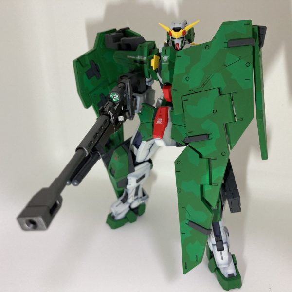 ガンダムデュナメス スプリッター迷彩仕様