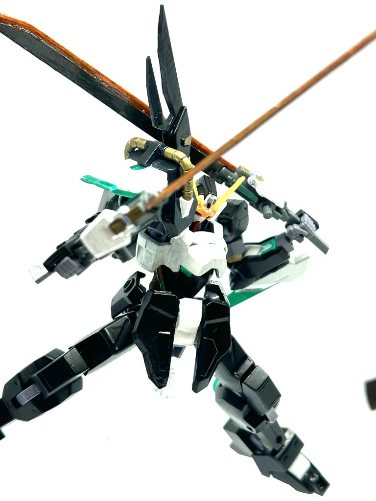 アリオスの頭部を使ったのですが、オレンジ部分の配色に迷っています。アイデアください💦