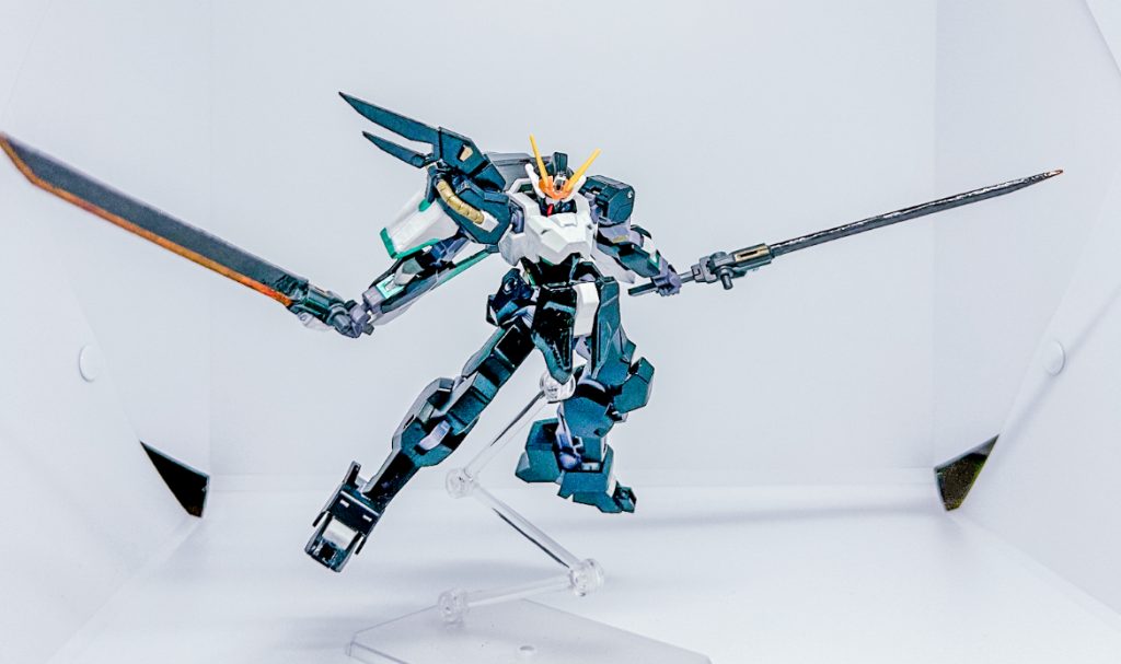 個人的にグラハム・エーカーといえばスサノオ、マスラオの二刀流なので二刀流にしました。