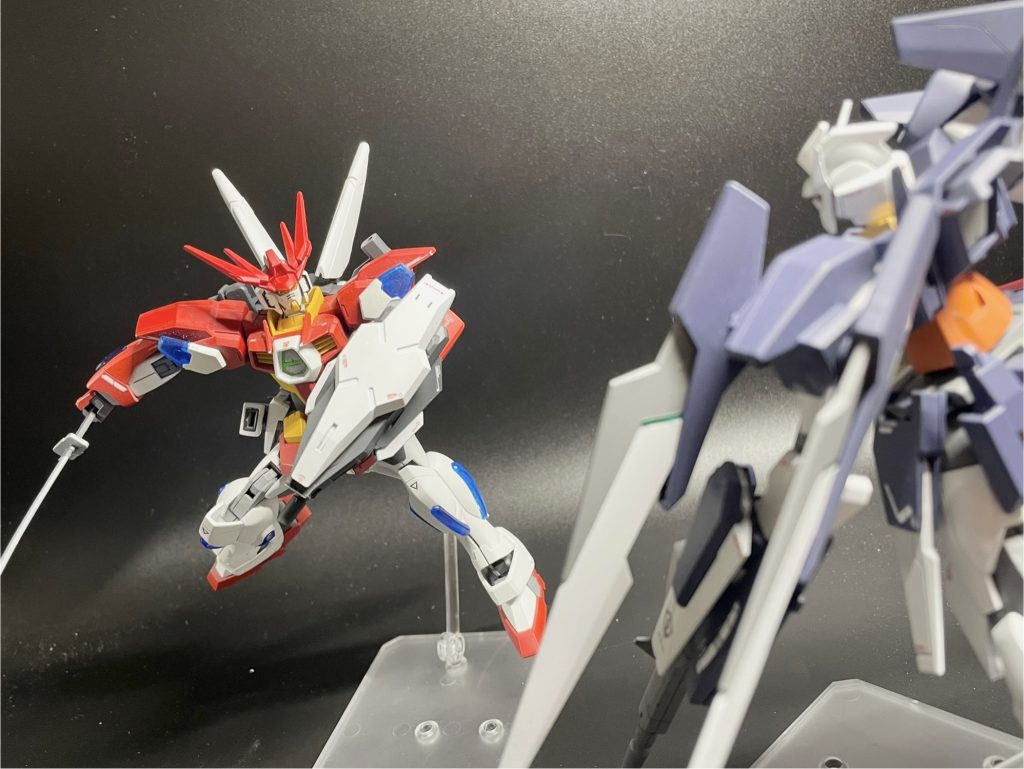 こんなにごつ盛りにしたのに小説の描写ではほとんど使ってない……二次創作を始めてから、不遇形態笑とか簡単に言えなくなりました。全員活躍させるとクッソテンポ悪くなる……コアガンダムを余すことなく使ってたプロってすごいなって思いました（小並）