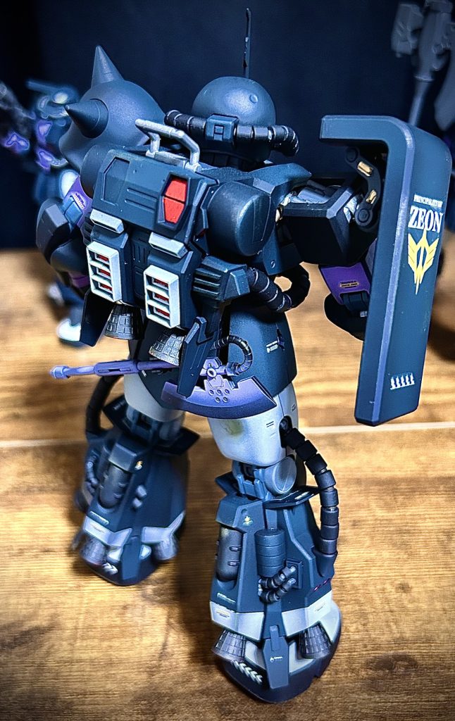 色分けの正解が多すぎるこの機体、最初期の大河原イラストを主軸として塗装しました。