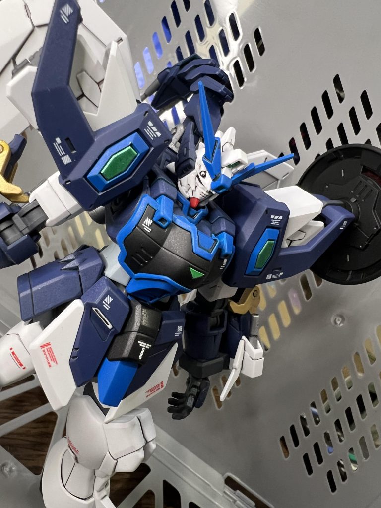 アルトロンガンダム〝青龍〟–9枚目/制作者：真樹京介