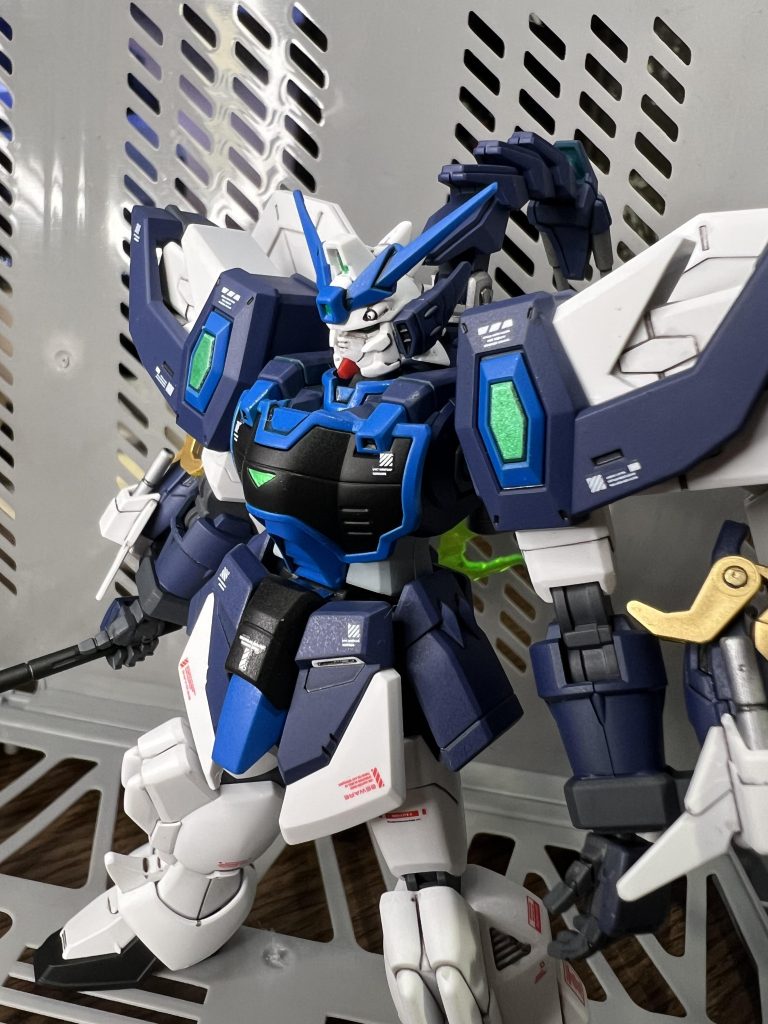 アルトロンガンダム〝青龍〟–8枚目/制作者：真樹京介