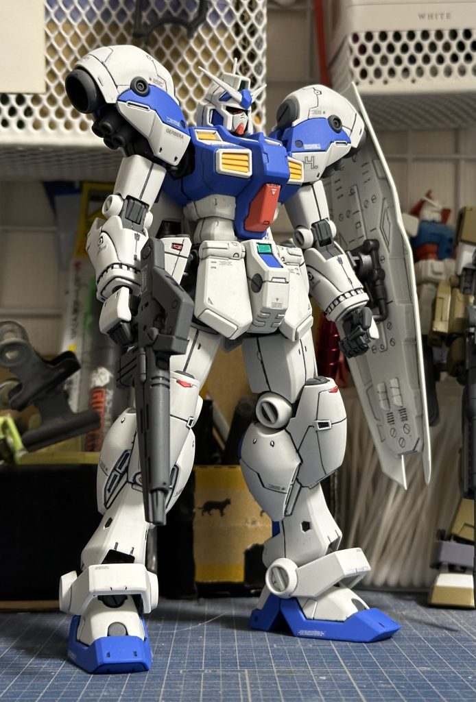 フロント右側。