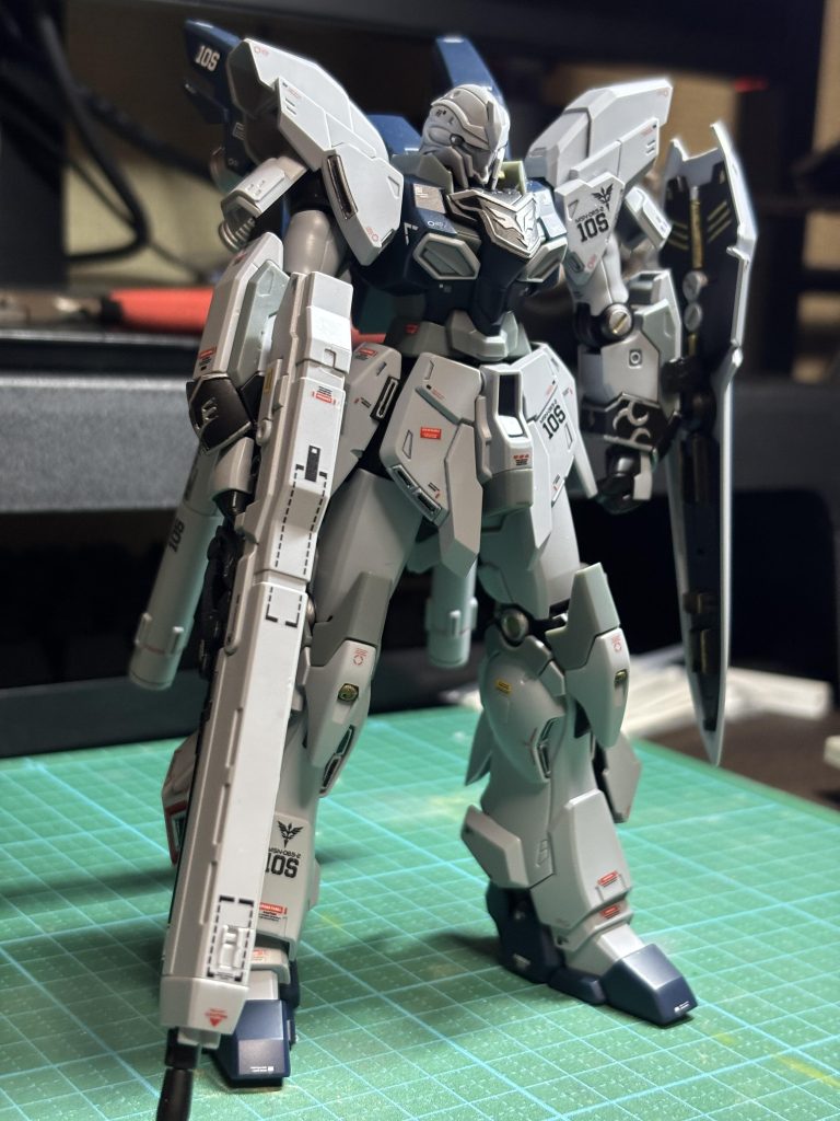 作成時はエアブラシもなかったので、色々調べて自分なりにアレンジして筆で部分塗りしてみました。