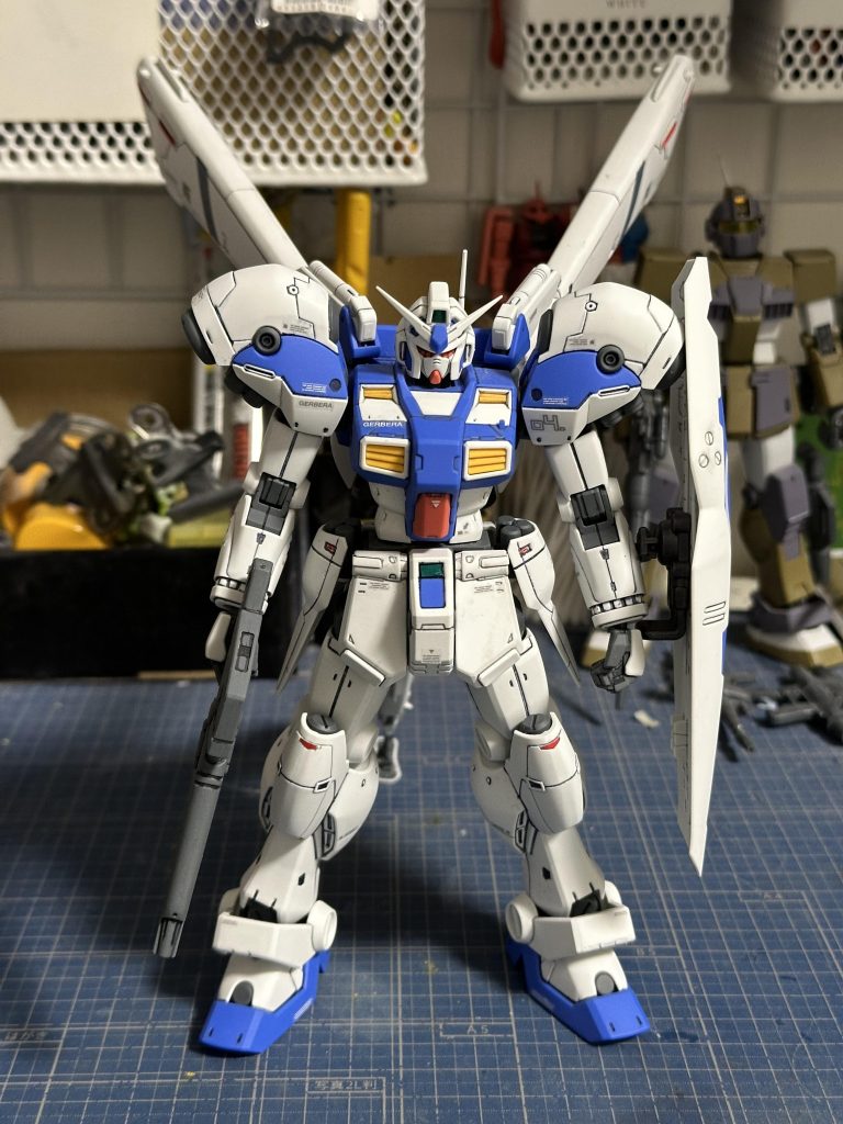 フロント正面(シュツルムブースター装備)。