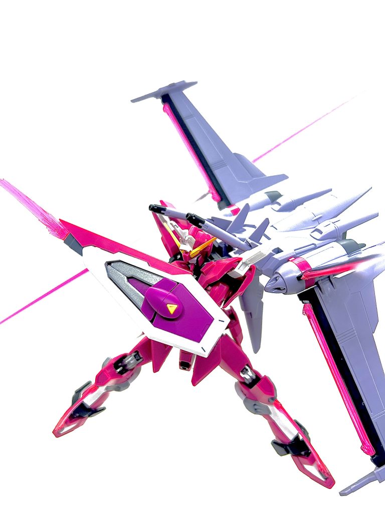 編集で白が飛んでいるけど、バランス的にお気に入り。 以上です。ようやくなんとか年内に3体揃えることができました。ライフリとイモジャは出来上がっているので、機会があれば投稿していこうと思います。あとカルラやデュエルも積んであり、作りたい子たちもいるので、コツコツとやっていきます。素組みが最近多いですが、パーツの付け替えだけのミキシングも以前作ったものと掛け合わせてそちらも投稿していきます。よかったら今後の投稿も見ていただけたらと思います🙇🏻