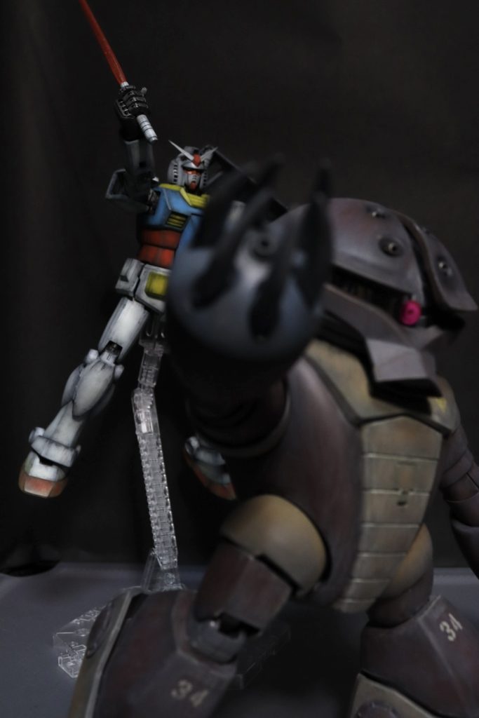 た、大佐〜！自分だけ逃げてんじゃねーぞ💢💢