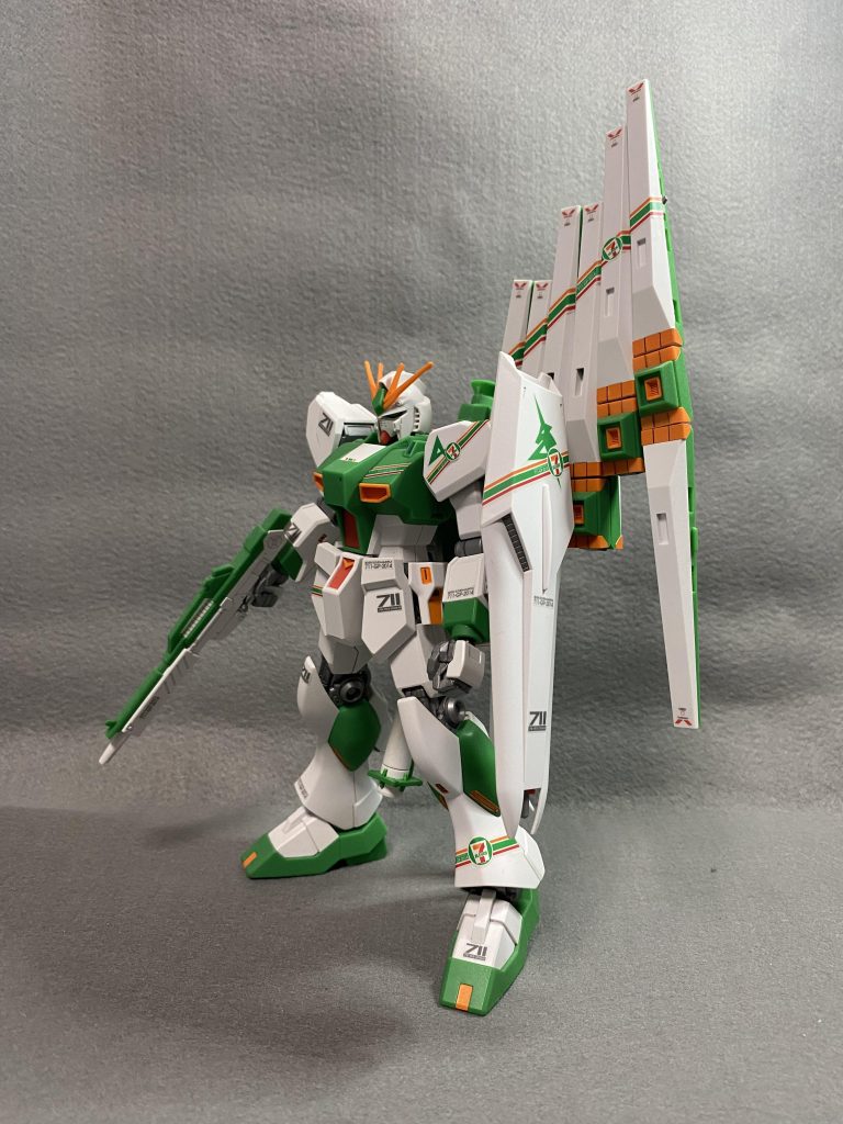 他にもセブン-イレブン関係のガンプラが発掘されたので投稿してみます。棚から発掘してホコリを払っただけなので画像は少なめですが。