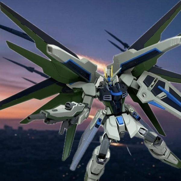 HGCE フリーダムガンダム リアルタイプカラー