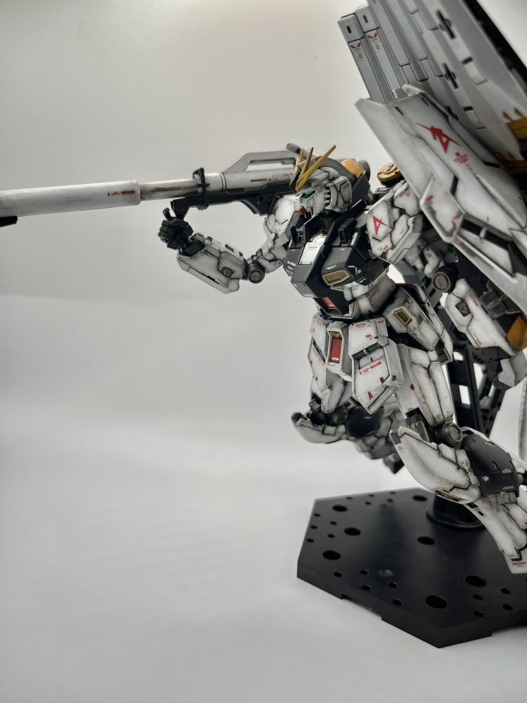 ニューハイパーバズー力は厚塗りしすぎてスライドギミックのとこ塗装が剥げてしまいまして.....なくなくスライド痕的なものを入れて誤魔化してます笑