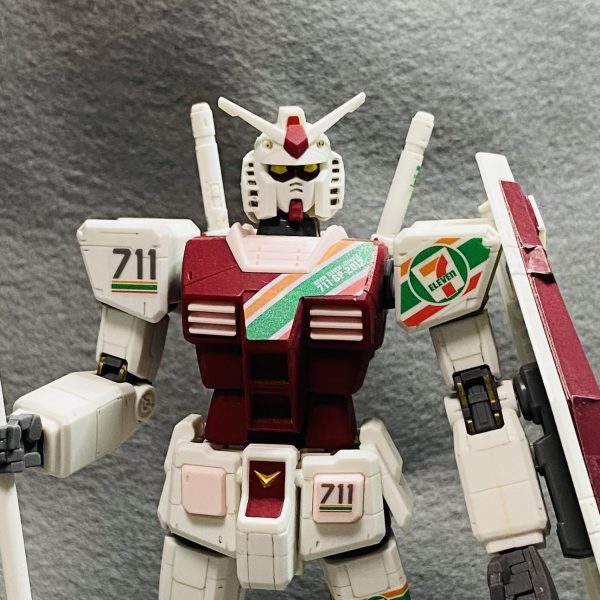 セブン-イレブン　ガンダム