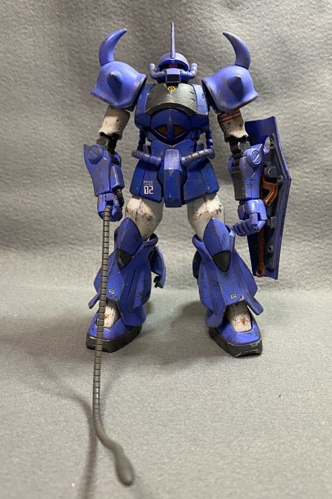 グフっていうと青の機体のイメージですが、グフレディはどういうカラーなんぞやと？