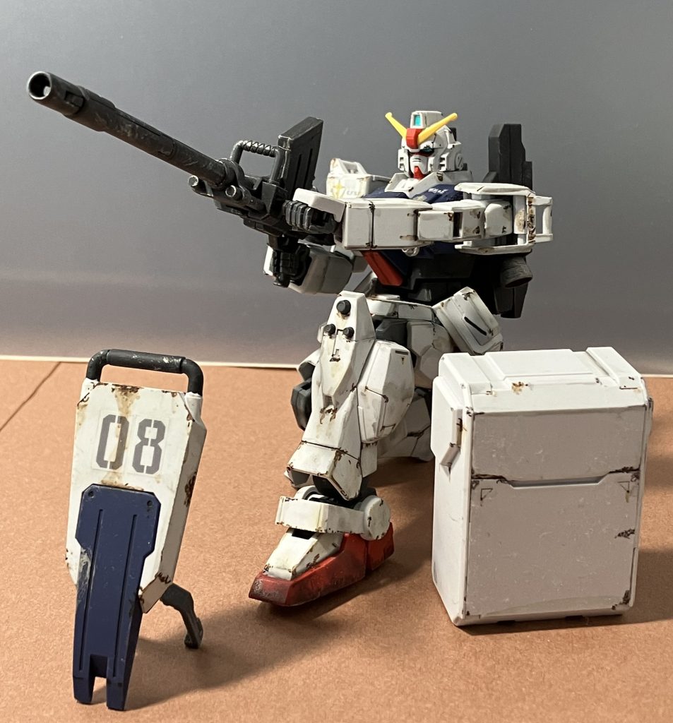 もう少し低く構えさせることもできましたが、山を狙撃しているイメージで・・・いや～素晴らしいキットです。