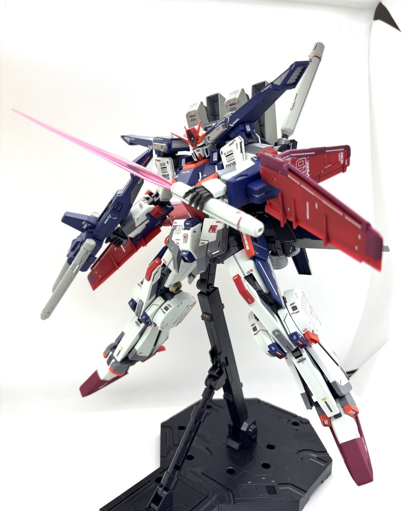 デカいビームサーベルは迫力凄い…こんな太いエフェクトパーツ初めて見ました。