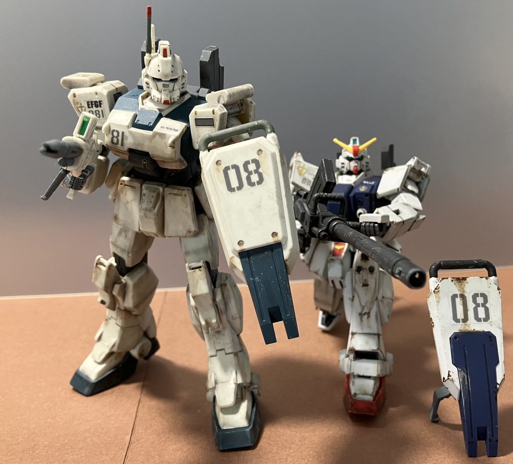 小隊を作りたい衝動から、EZ－８を制作したため、早速、陸戦型ガンダム（3番機）と並べてみました。個人的には、満足です(^^♪　次は、陸戦型ガンダム（2番機）を作って3機並べたいと思います。