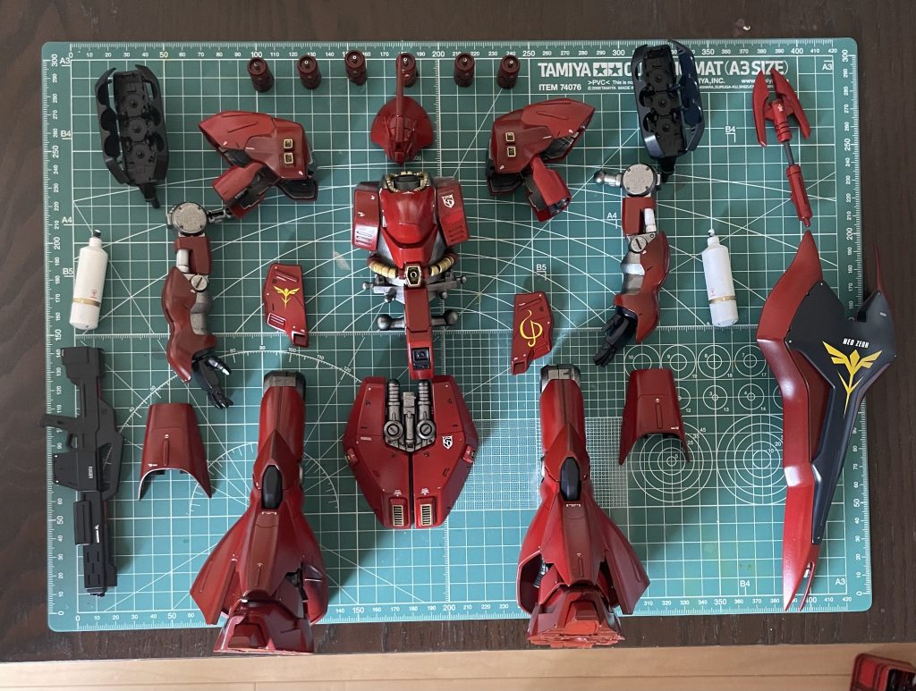 塗装、デカールワーク完了後、組み立て前