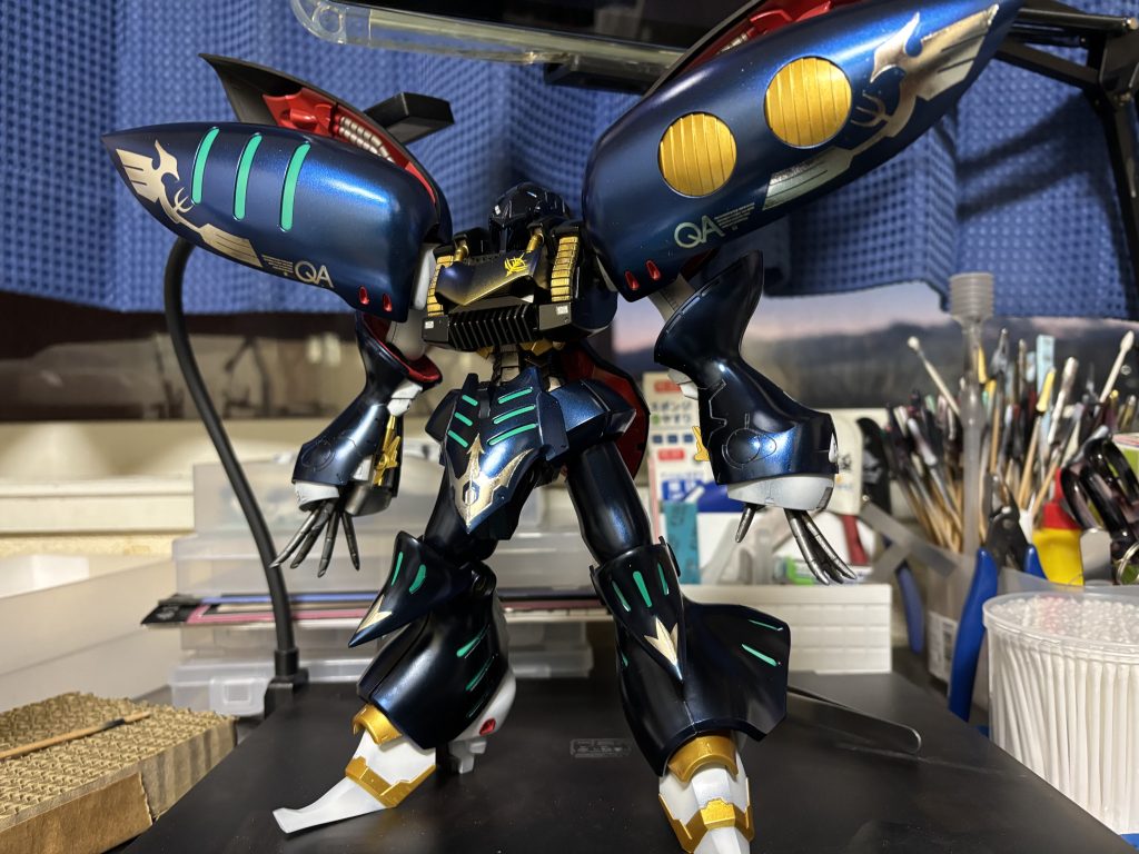 デカールがまぁ破れる破れるwなんとか繋ぎ合わせましたw