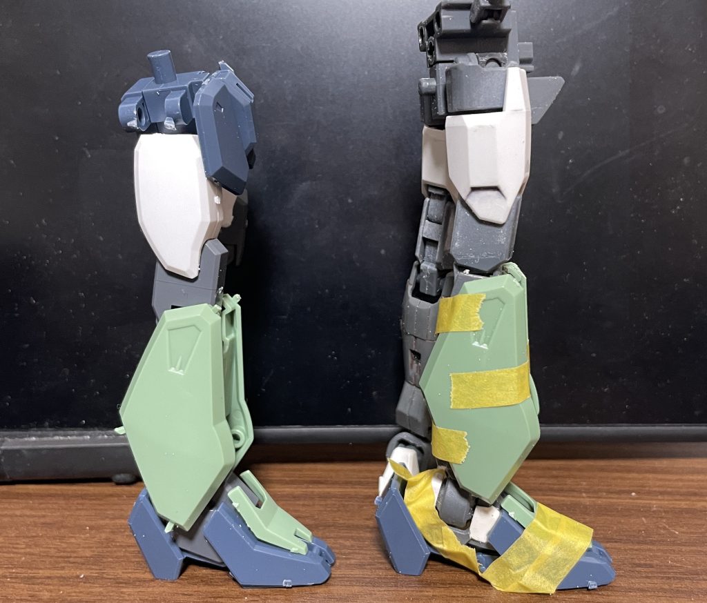 脚部加工1太腿と股関節はフリーダム脹脛はジャンクからAGEスパローのそれをそのままフレームとして利用中をくり抜いたカオスのパーツを外装として被せて完了足首は最終的には結局カオスのものをそのまま利用