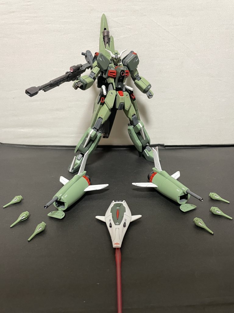 さらにマザーファンネルから子ファンネルを排出してシールドも合わせてドラグーンバースト!