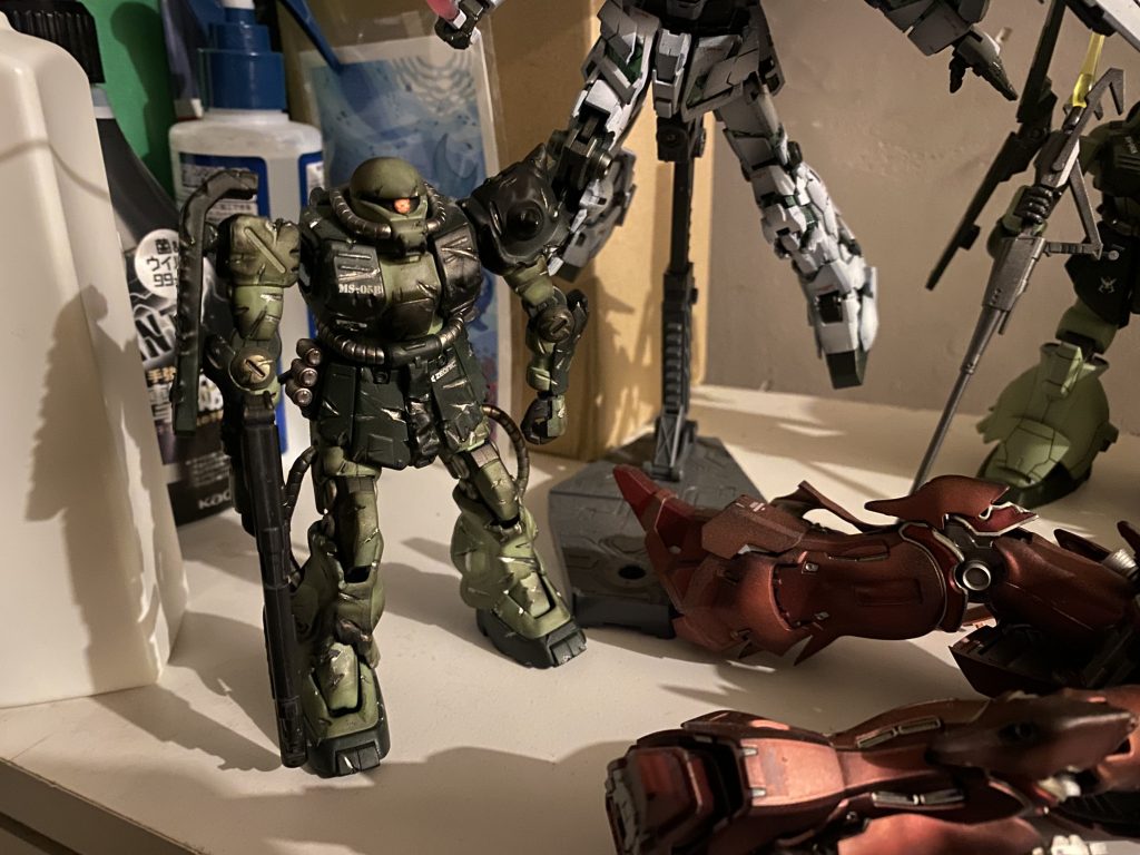 R6.12.24 追加だいぶ飾ったので、思い切って全身をライターで炙ったり溶かしてみました。個人的には、もっと早くやれば良かった！と思いました。