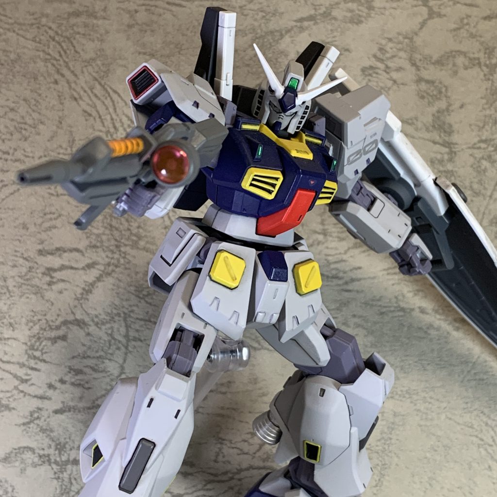 ビームライフルとシールドはGP01のものを使い、少しだけ形状変更や、マルイチモールドをつけたりして試作0号機に見えるようにしてます💦