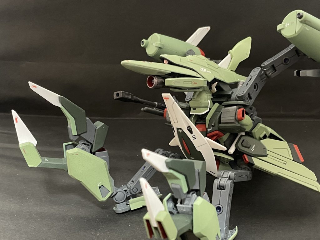 やはりシャンブロモードがイチオシアームアームズのおかけでシャンブロ感もより「らしく」なって満足実際映像で見るシャンブロのアームもなんとかくこんな感じ (爪先ユニット+グレーのアームフレーム)ですしね