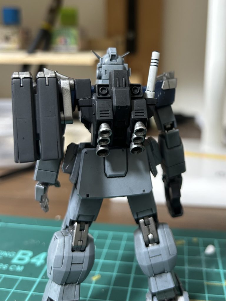 主な改修してはランドセル、頭部が挙げられる。ランドセルは単独、短時間での制圧を求めた結果元の陸戦型ガンダムのランドセルではなく、スラスターを6基積んだ高機動なものへと変更。さらに4連装ミサイル、ビームサーベルを追加している。