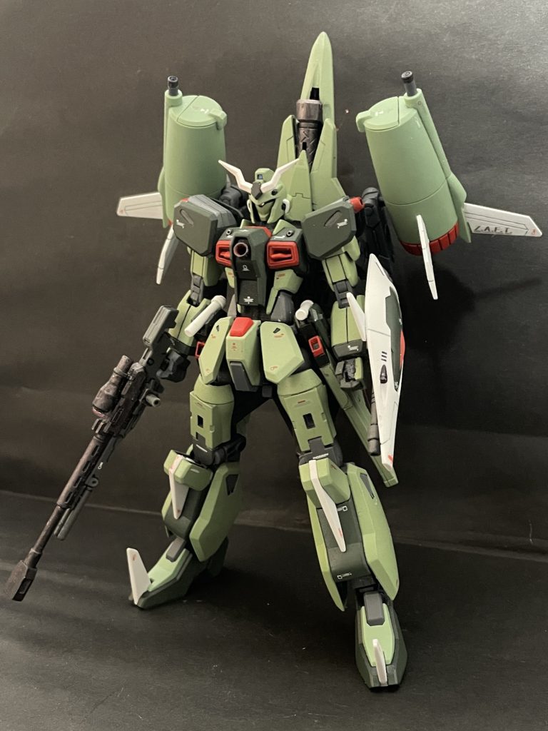 ついでにモノアイフェイスにしてMS時の佇まいも破綻無しジオン風モノアイガンダム!