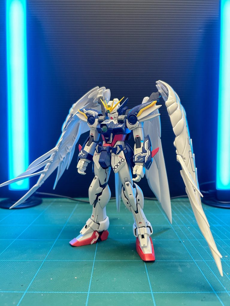 デカール貼り付け後、艶消しをふいてからウォッシングしてます。