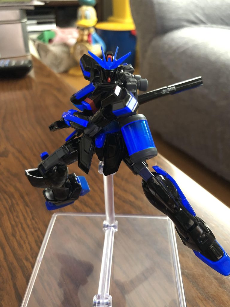 居合い切りっぽい構えできるのがお気に入りだったり。