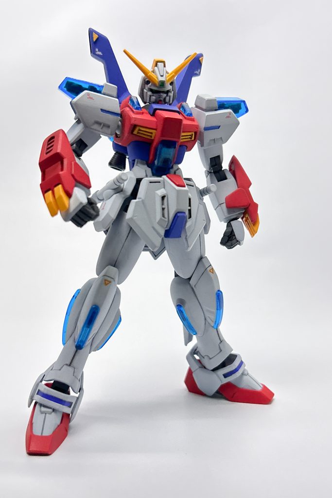 アクが強い印象なので、一部の配色を変えて好みのバランスに。ビルドストライクとバーニングの中間という機体ですが、もう少しビルドストライク側に寄った様な感じ。