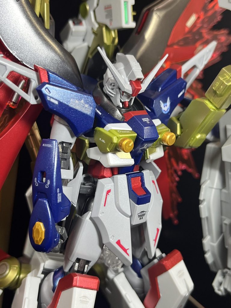 ゼウスシルエットが腰にマウントされているためポージングの幅は少なめですがとてもかっこいいきっとでした！