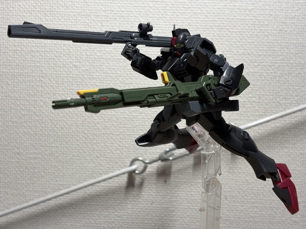 アグニを持たせてみようかなと思ったのは、バズーカは右手用装備なので、左手用のアグニと相性良さげだと思ったからですねー