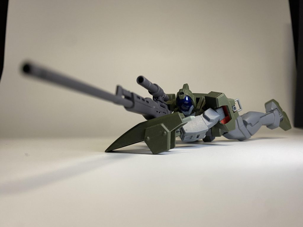 パイロットは基本的に穏やかな性格なのだが、ジェノアスをバカにするやつは許さない。