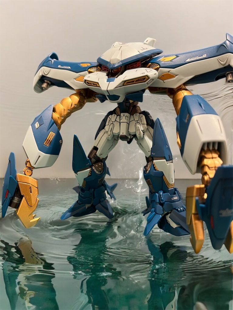 アサルトモード🤺カメラアイは付属のシールにレジン盛って懐かしのジュエルシールっぽくしました👑あんまり関係ないですがハイゴッグのMG化を強く希望します🏅