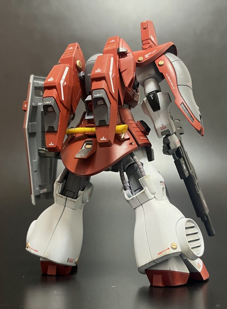 バックパックはキャリバーンのジャンクパーツを使用してます。