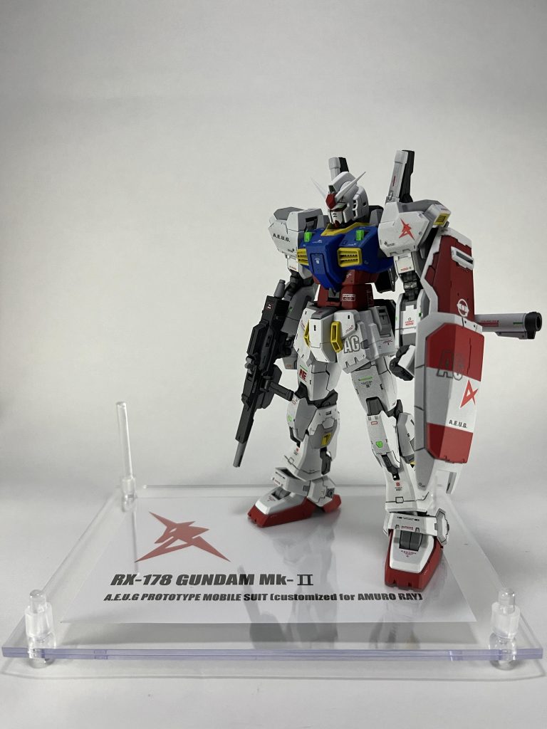 ようやく自分好みのプロポーションになったので台座も作ってみました。最後までご覧いただきありがとうございました！