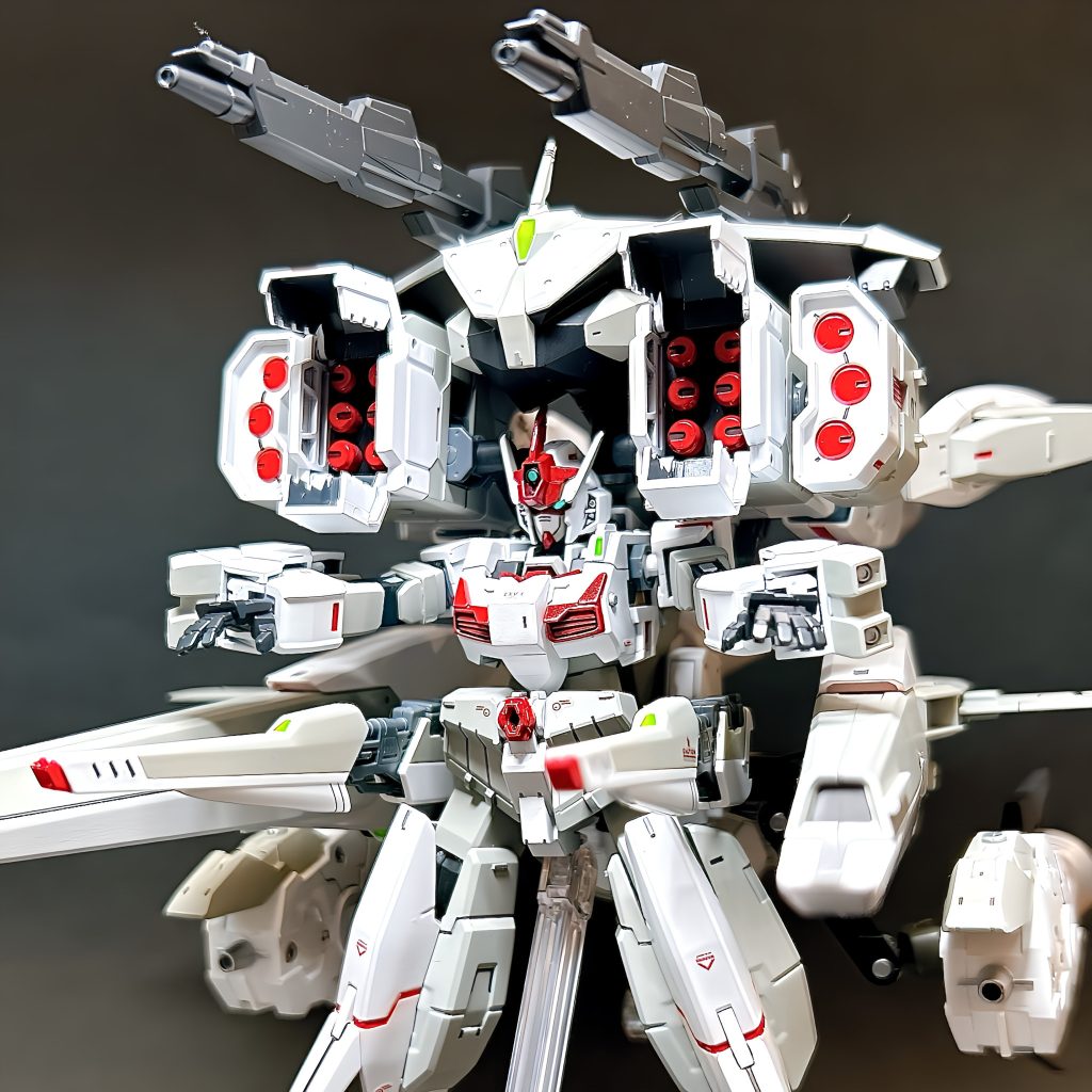 【今回のベストショット(フルバースト)で締め】当時、ディテールアップなどまで終わって、塗装段階に入ると他の作品に浮気しちゃう病にかかっていた(今もですがw)ので、完成まで時間がかかりました・・・wしかし、自身のスキルアップと新たな工具、塗装ブースも確保し、今年最後にふさわしい満足のいく過去最大級の作品に仕上げることができました!!ただ、結局は完成がギリギリになり、ここ数日は夕食後に深夜まで塗装していました・・・w疲れたけど、やっぱりガンプラは最高だぜ!というわけで、最後までご覧いただきありがとうございました!!!