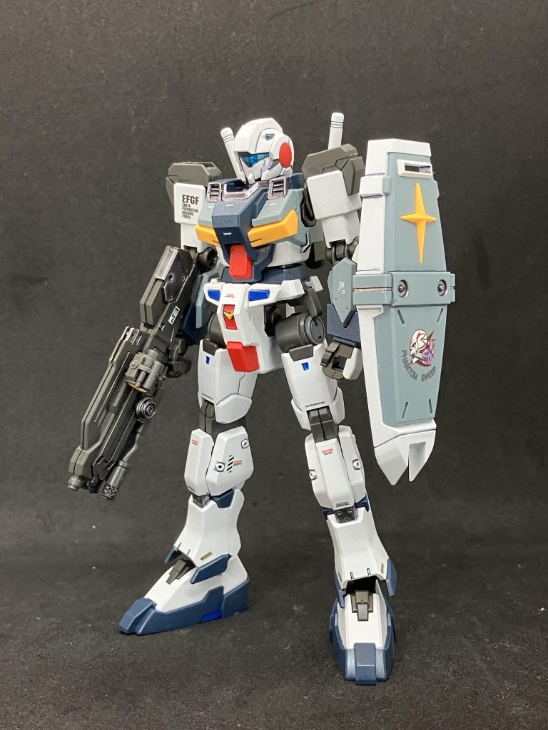 　素体状態も。こうして見るとナラティブよりもやせっぽちという印象が強いですね。