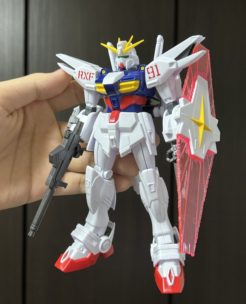 全身部分塗装、水転写デカール、つや消しで制作。キット付属のデカールを多めに採用してます。ネオガンダムと同様システムインジェクションにより色分けされてますが、細かい部分は塗装が必要という感じ。制作がかなり前なので合わせ目は一切消してません😇