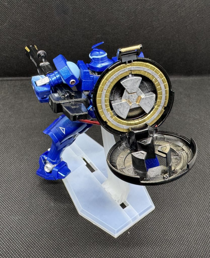 背後のジャナレーター光らしたりしたらカッコいいのかもしれないけど、めんどうでやらん。