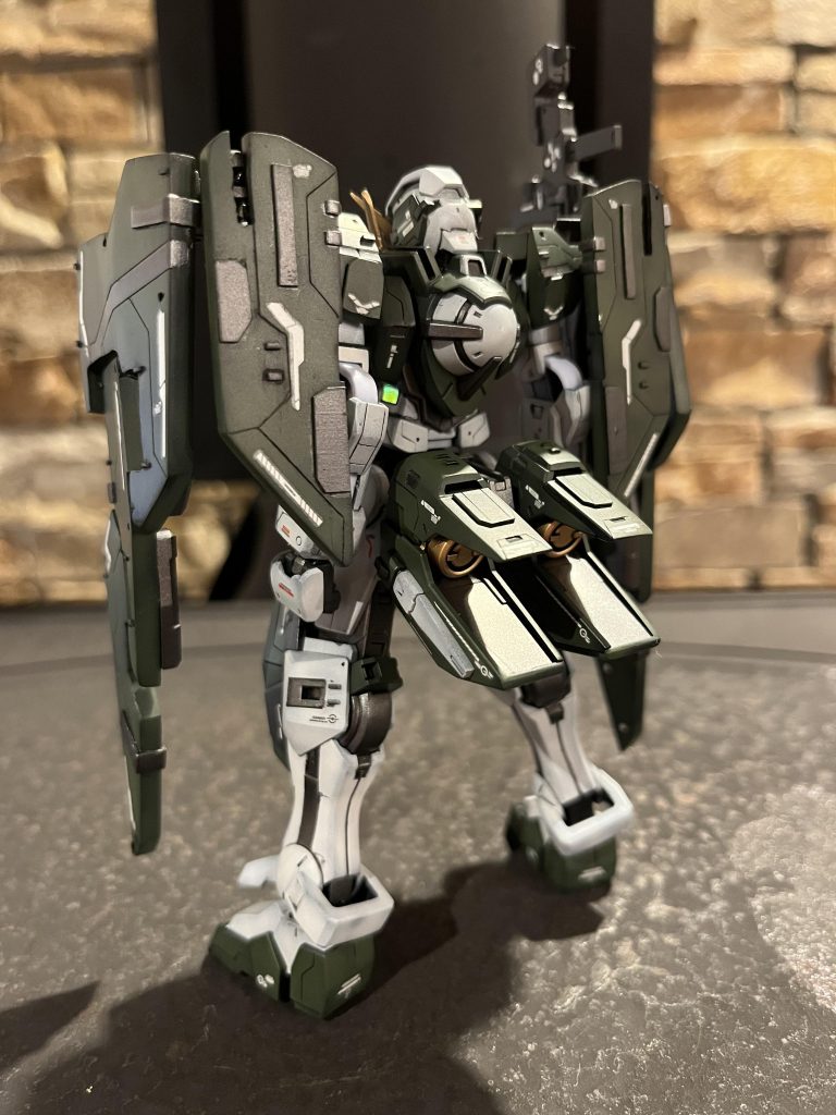 続いてバックショット!デュナメスはやっぱりこのGNフルシールドと2つのブースターがとてもカッコいいですねʕ ◦`꒳´◦ʔ