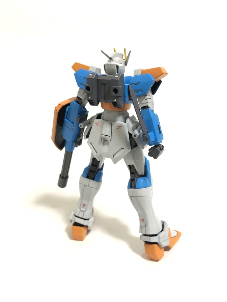 背面には本当は色々背負わせる予定でしたが、やめました。あえて拡張性を残しておきます。