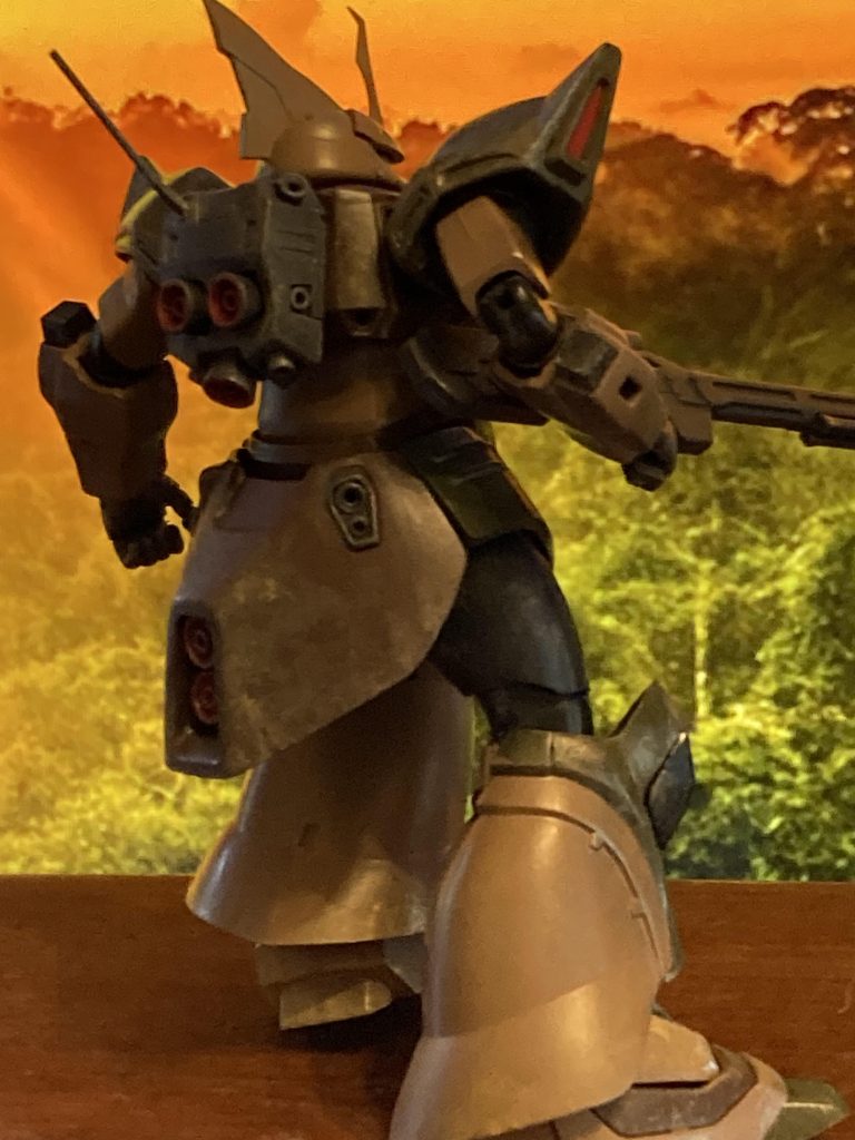 さすがに関節などは頑丈ですねー。そして、かなりいろいろポージングは出来ます^_^